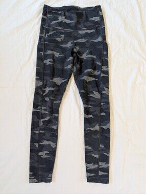 Athleta Ultimate Camo 7/8 Tight Leggings - XS